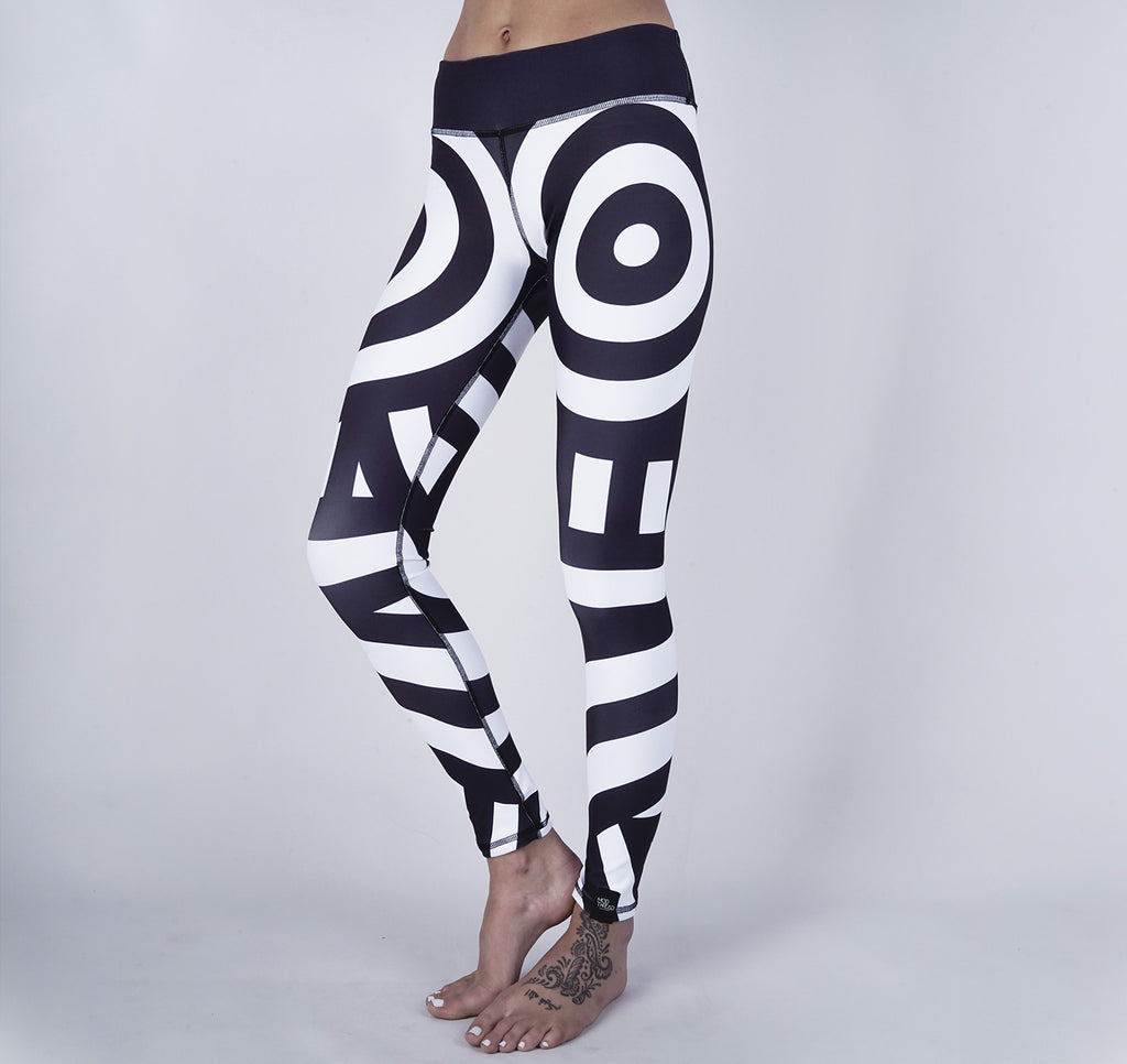 Leggings, Symmetries B&W