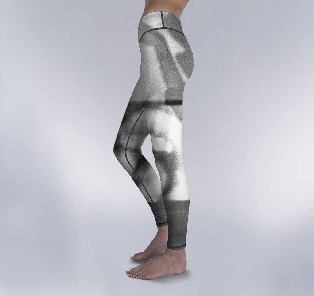 CharisKirchheimer_ModThread_WomensLeggings